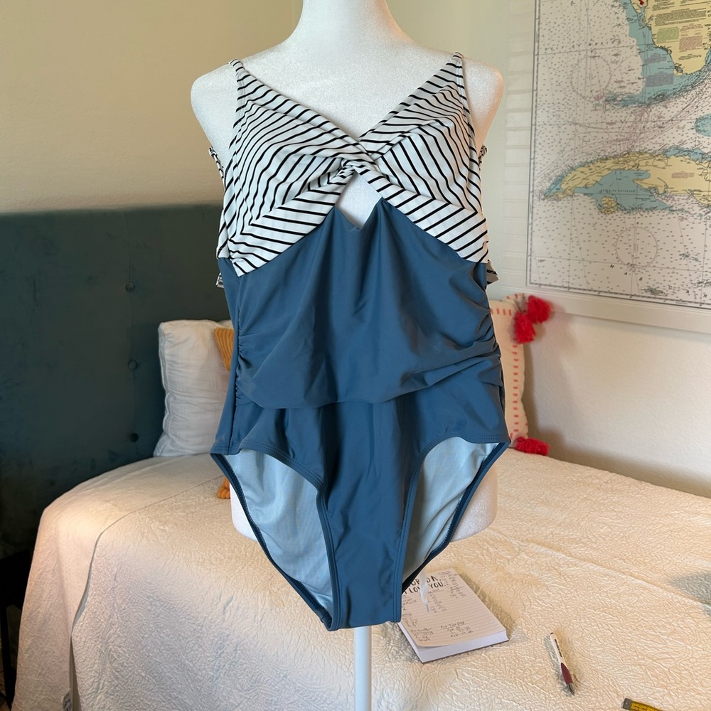 Cupshe Soft Blue and White Striped One Piece Swimsuit
